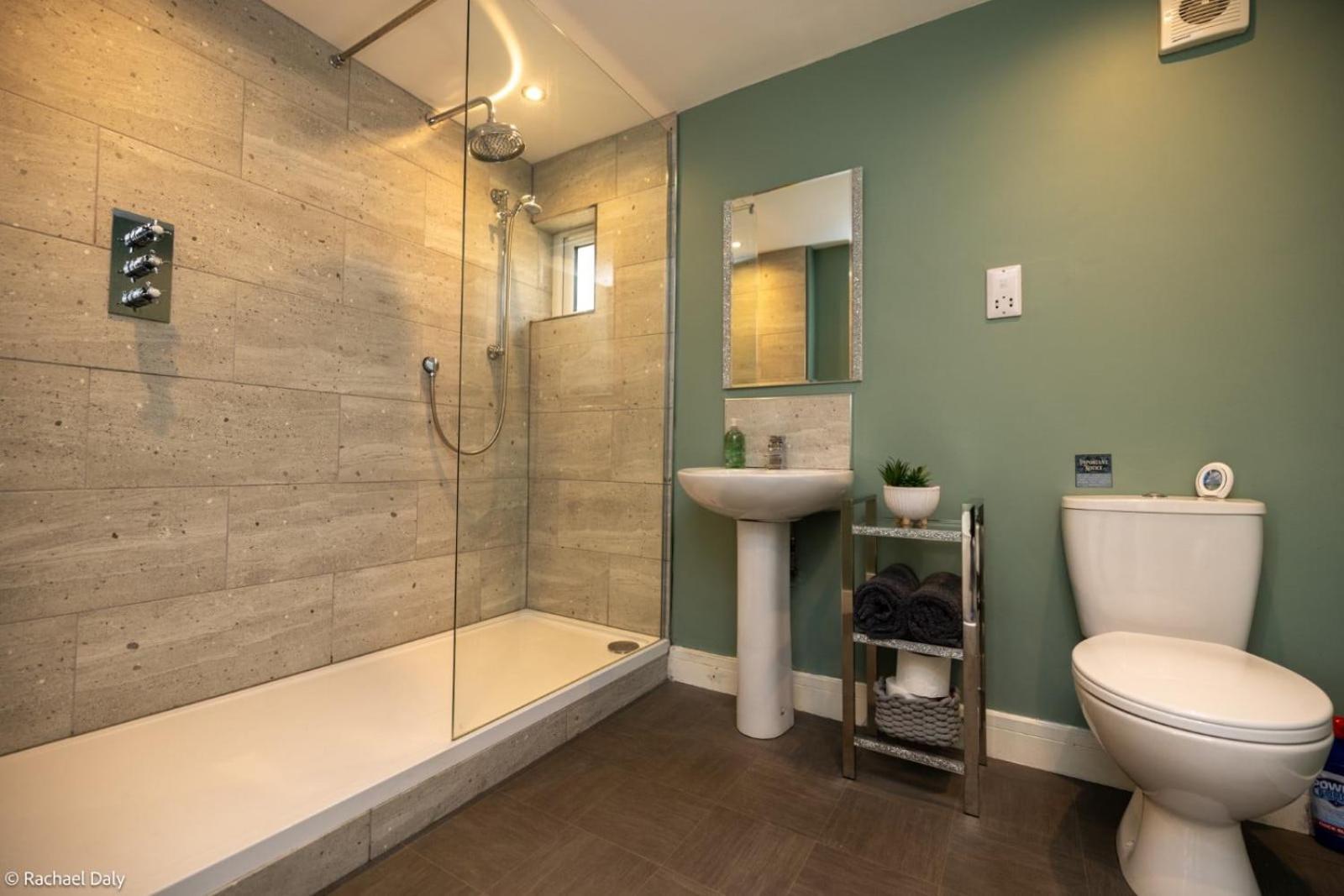 Alt-An Lodge Retreat & Lodge En-Suite Room Fort William Exterior foto